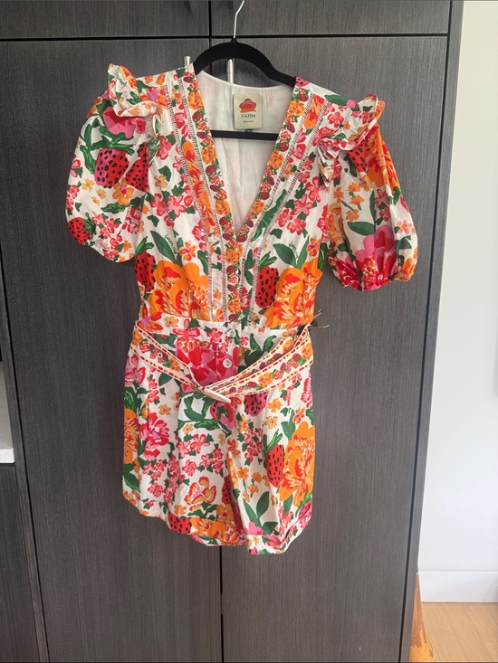 FARM Rio Pants - FARM Rio Vibrant Floral Puff-Sleeve Romper in White, Orange & Pink